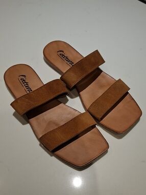 l'intervalle Tan Genuine Suede Neutral Two-strap Minimalist Sandals (Size EU 41)